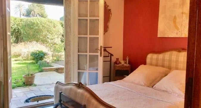 L'air Du Temps Alojamento de Acomodação e Pequeno-almoço 4*